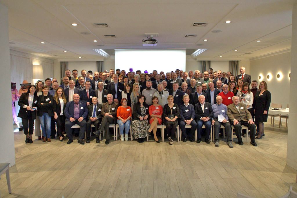 Konferencja szanse i zagrożenia stojące przed organizacjami pszczelarskimi