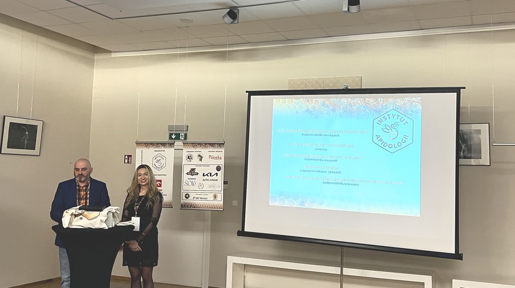 Relacja z IX Pszczelarskiej Konferencji Młodych Naukowców